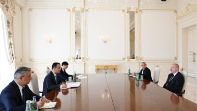 Azerbaycan Cumhurbaşkanı İlham Aliyev Özbekistan Yatırım, Sanayi ve Ticaret Bakanını kabul etti