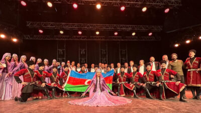 Azerbaycan Devlet Dans Topluluğu 36 yıl aradan sonra İstanbul’da ilk konserini verdi