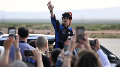 Türkiye’nin Azerbaycanlı astronotu uzaya uçtu