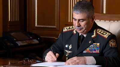 Azerbaycan Cumhuriyeti Savunma Bakanı Albay