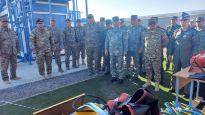 Продолжается визит министра обороны Азербайджанской