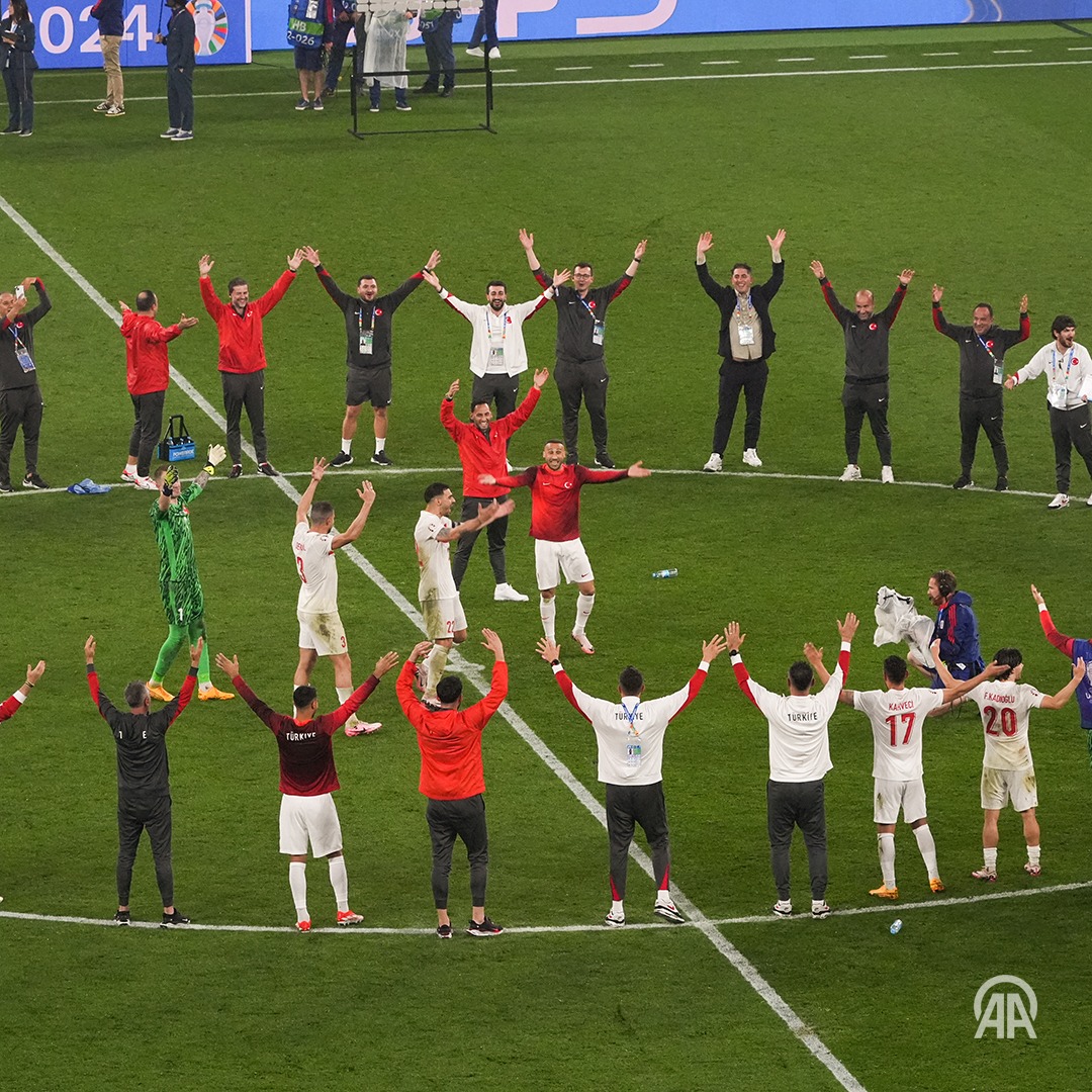 Türkiye milli takımı 1/4 finalde Hollanda takımıyla karşılaşacak.
