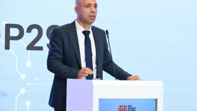 Dünyayı kaybediyoruz. Şu anda 54