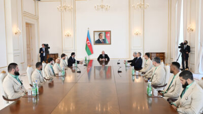 Prezident İlham Əliyev Paris Yay Olimpiya Oyunlarında medal qazanmış Azərbaycan idmançılarını və onların məşqçilərini qəbul edib