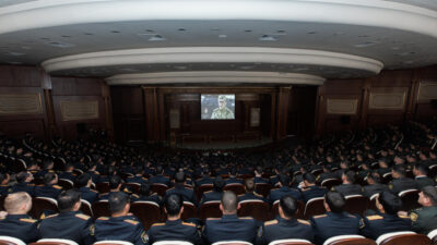 Daxili İşlər Nazirliyində (DİN) 8