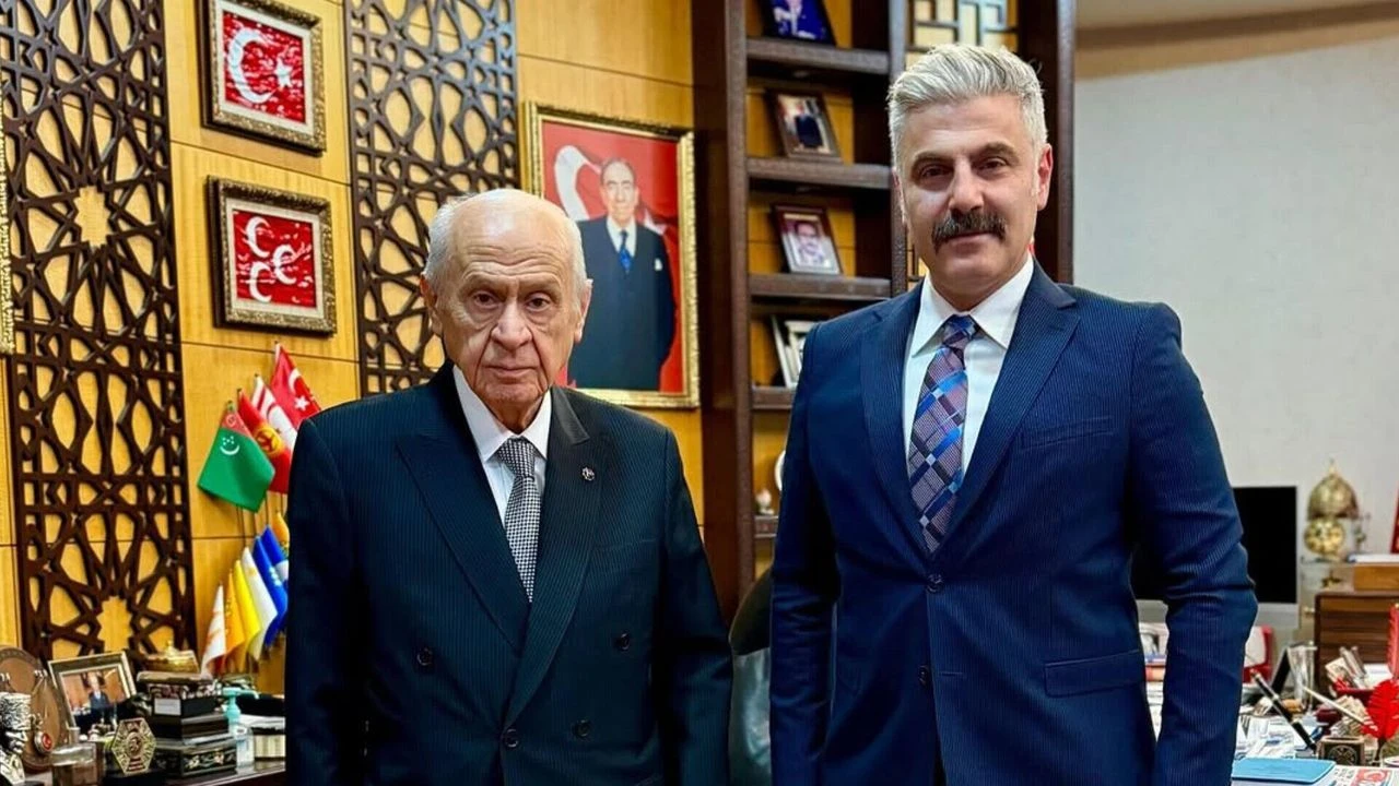 MHP’li Alperen’den Dervişoğlu’na: Terbiye, ahlak ve edep birer erdemdir. Herkese gerekir