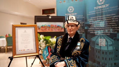 TÜRKSOY :Prof. Dr. Aziz Sancar’a “Türk Dünyası Kültür Elçisi” Unvanı Takdim Edildi