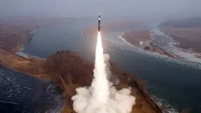 Kuzey Kore,Füze denemesi Donald Trump ve hükümetine gözdağı olarak yorumlanmıştı.