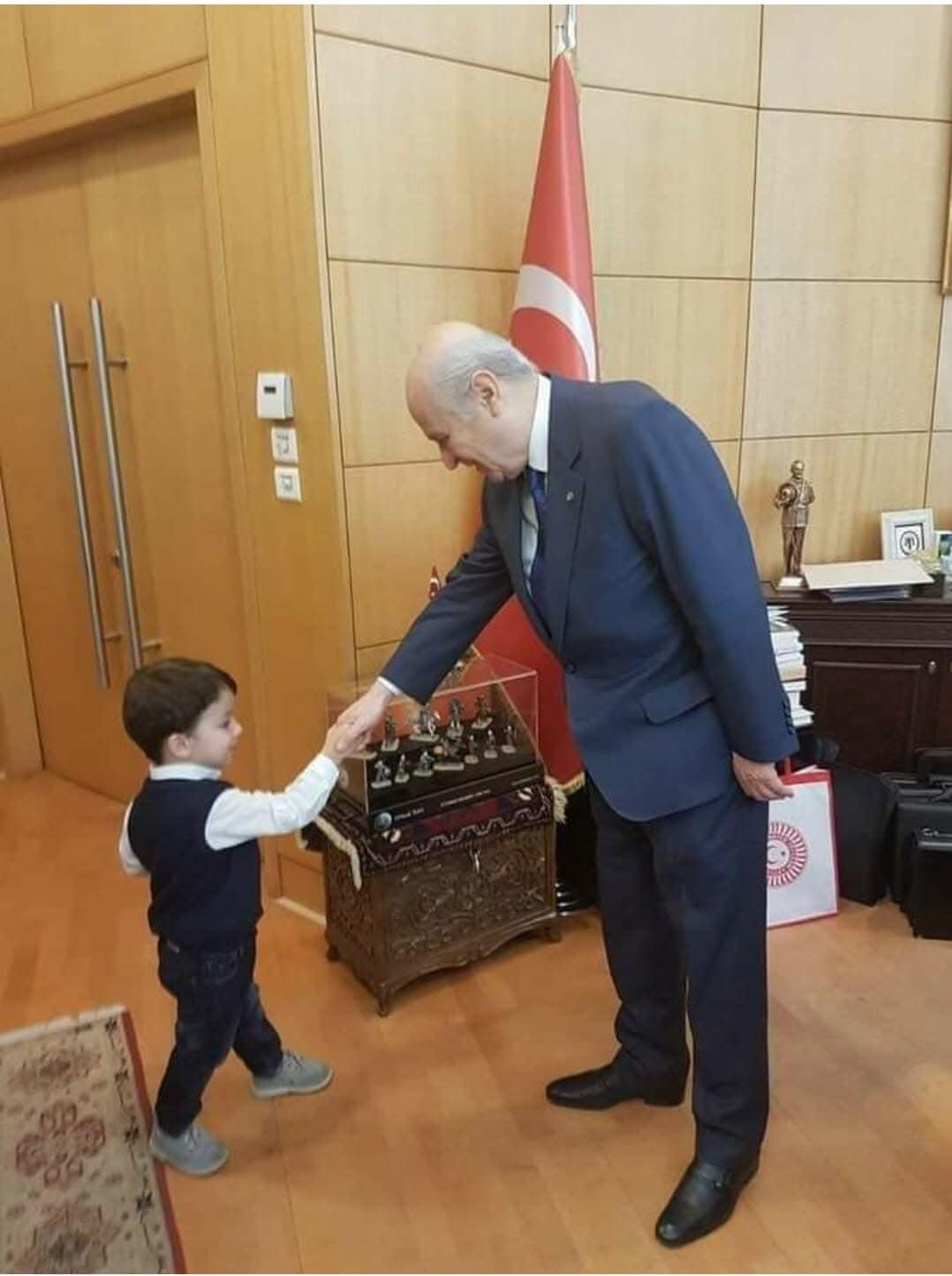 Şükrü ALNIAÇIK “Terörsüz Türkiye”nin Siyasi Mimarlığı Elbette Devlet Bahçeli’ye ve Bize Yakışır