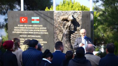 Hocalı Şehitleri Karabağlar’da anıtı başında anıldı