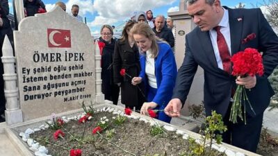 MHP Etimesgut İlçe Başkanı İsa Muratgül, Şehitleri Anma Programına Katıldı