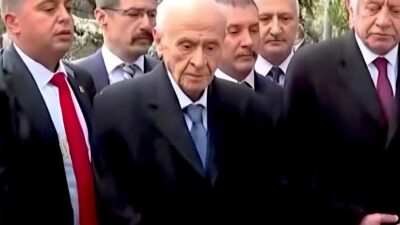 MHP Lideri Bahçeli’den önce Alparslan Türkeş’in kabrine ziyaret, sonra MHP Genel Merkezi’nde coşkulu karşılama