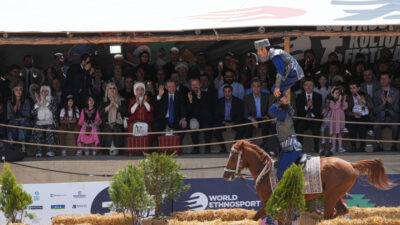 Türkiyə Prezidenti Qarabağ atlarının iştirakı ilə təqdim olunan çıxışı izləyib