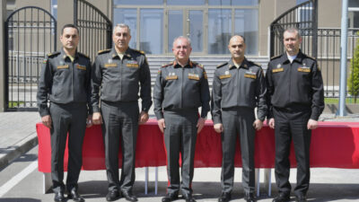 Sumqayıtda 50-dən çox hərbi qulluqçuya mənzillərin sənədləri və açarları təqdim olunub