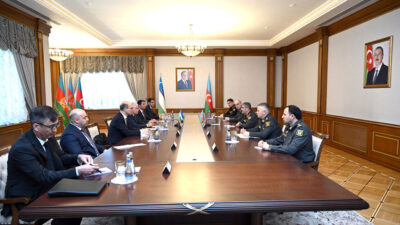 Azərbaycanın müdafiə naziri və Özbəkistanın Təhlükəsizlik Şurasının katibi regional məsələləri müzakirə ediblər