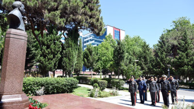 Silahlı Qüvvələr Günündə Müdafiə Nazirliyinin rəhbərliyi hospitalı ziyarət edib