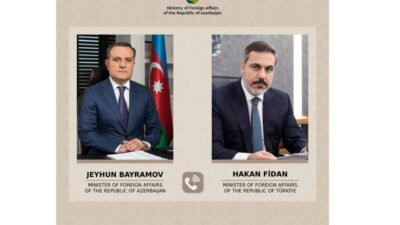 Azərbaycanın xarici işlər naziri türkiyəli həmkarı ilə bölgədə yaranmış vəziyyəti müzakirə edib