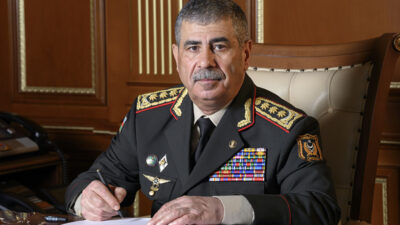 Müdafiə naziri Qurban bayramı münasibətilə Azərbaycan Ordusunun şəxsi heyətini təbrik edib