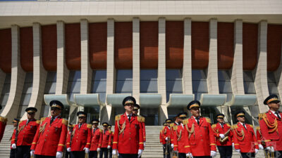 Bakıda hərbi orkestrlərin müşayiəti ilə yürüşlər keçirilib
