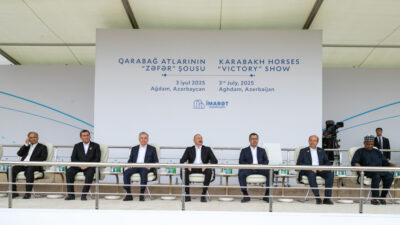 ECO-nun 17-ci Zirvə görüşünün iştirakçıları Ağdamdakı “İmarət” Kompleksində Qarabağ atlarının “Zəfər” şousunu izləyiblər