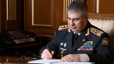 Azərbaycanın müdafiə naziri Türkiyə tərəfinə başsağlığı verib